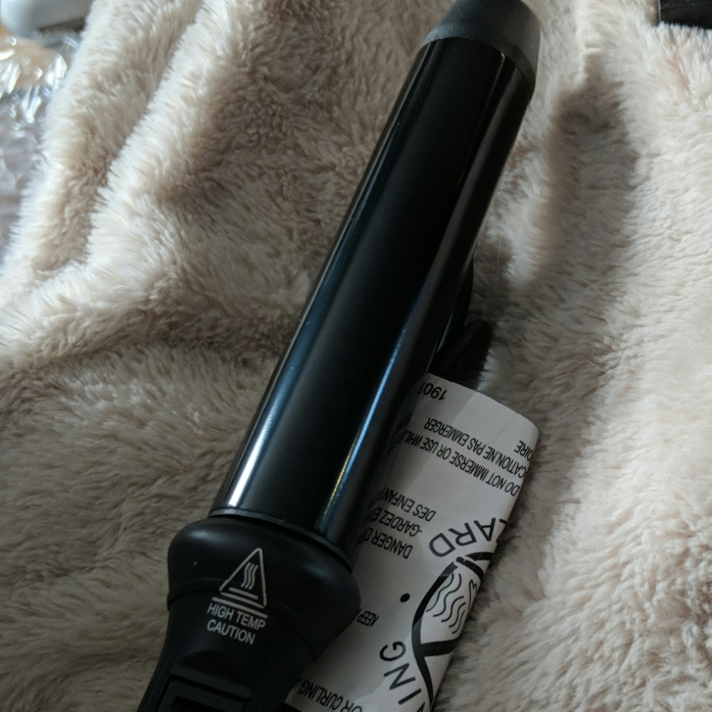 Brand New Sutra Clipless Curling Iron